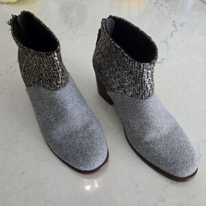 Women's TOMS Leila Gray & Brown Metallic Tweed Ankle Boots & Booties Size 6.5